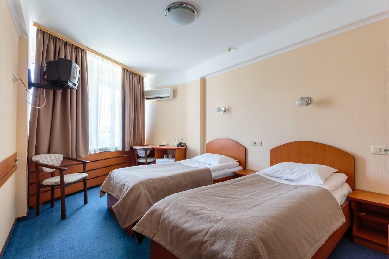 Tourist Hotel Complex Kyiv Exterior photo